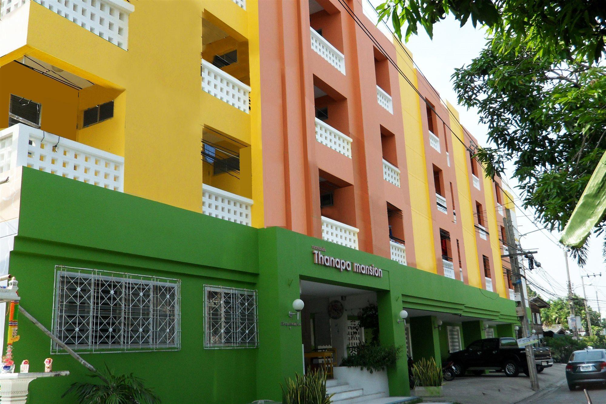 Thanapa Mansion Bangkok Exterior photo